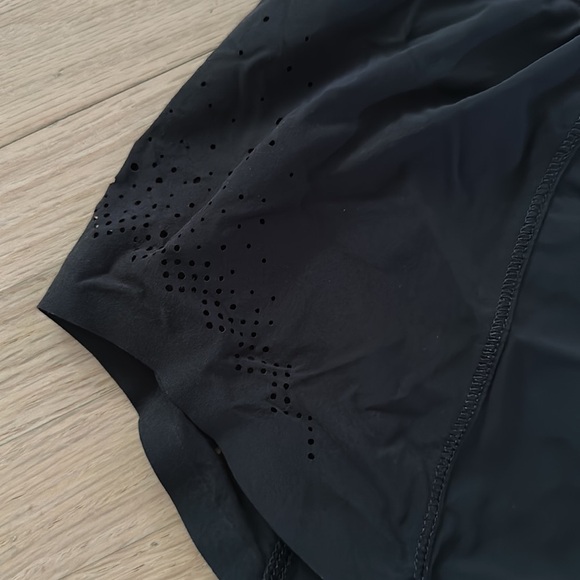 Lululemon Short Shorts - Picture 3 of 8